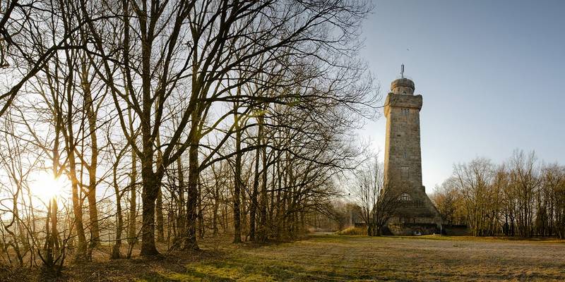 Bismarckturm mit Park